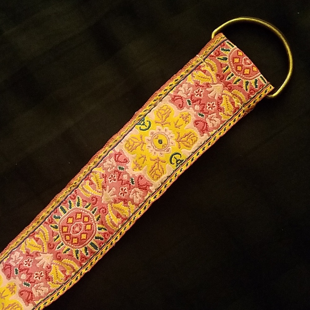 NEW Derin D-Ring Floral Belt